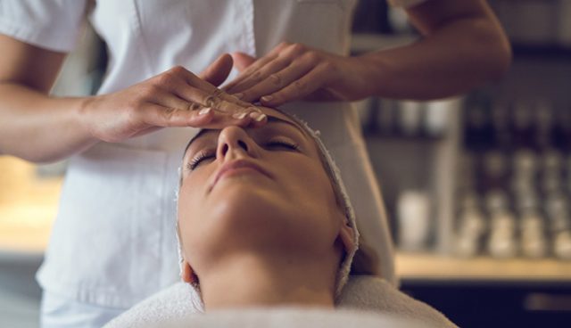 Whats-A-Facial-640x368