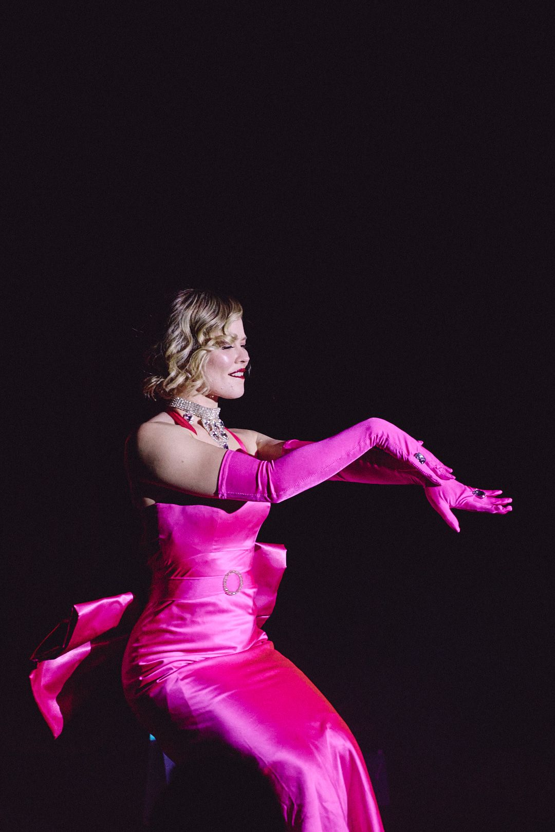 Bella Darling Burlesque performer at Two80 Cabaret