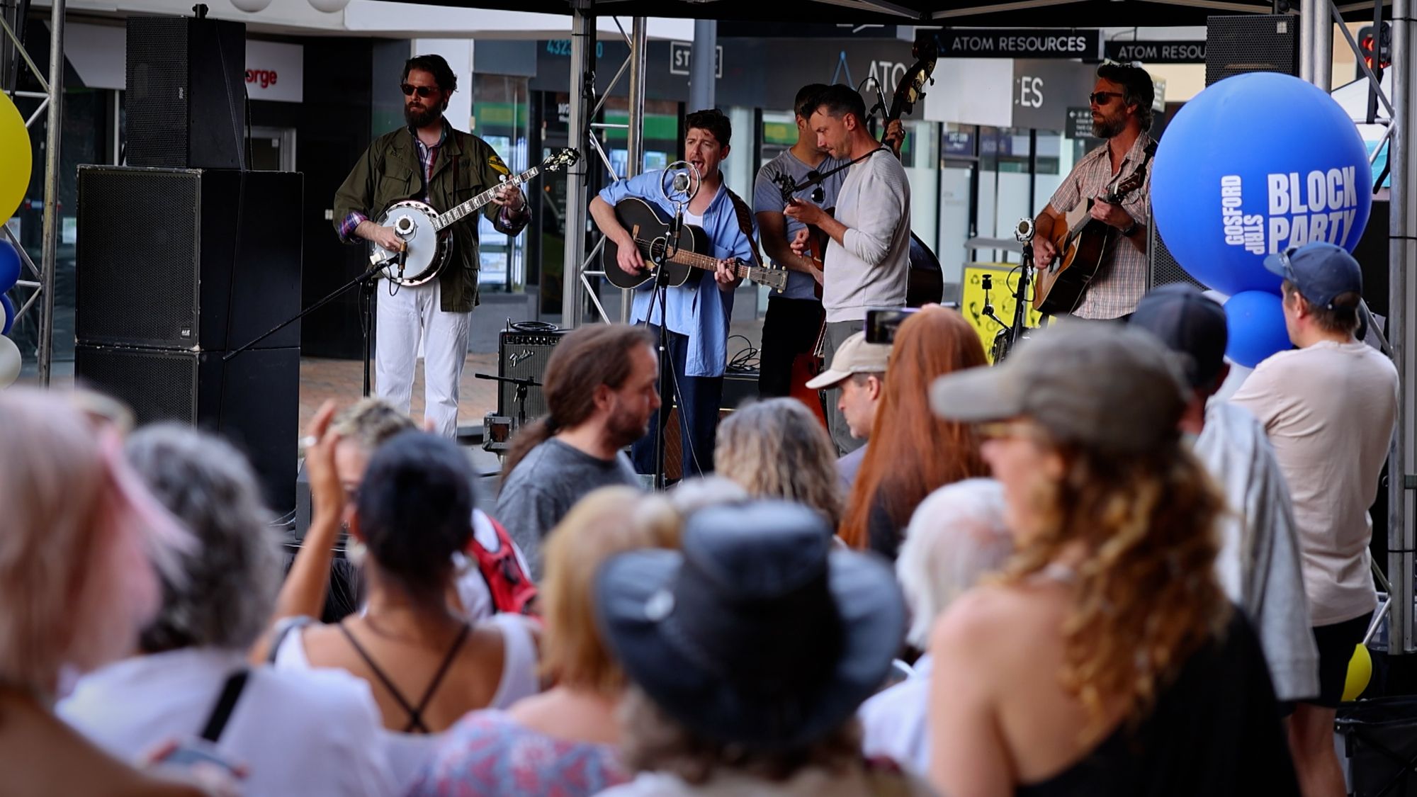 Gosford Strip block party live entertainment.