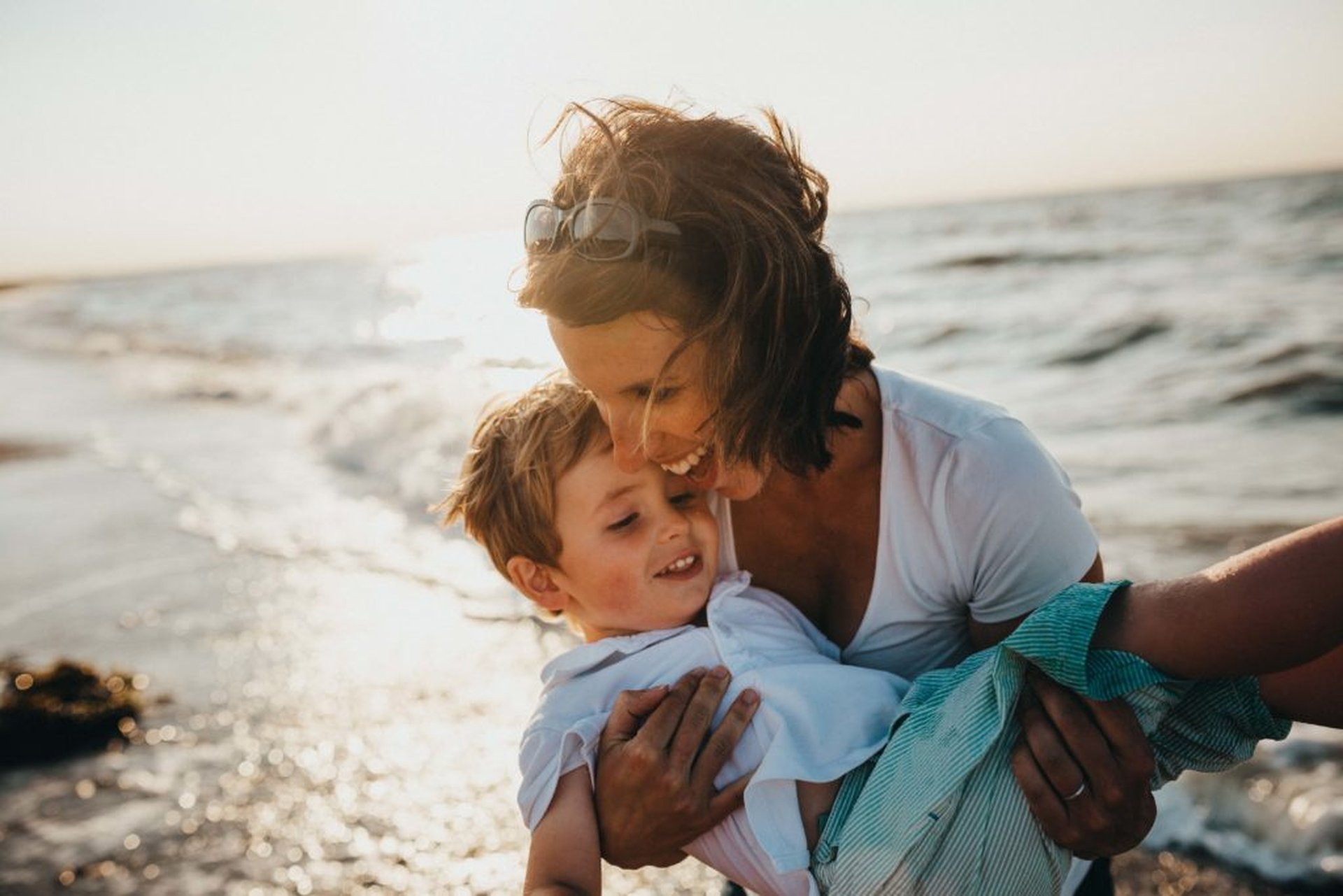 Wohnmobil Checkliste Kinder Mama und Sohn