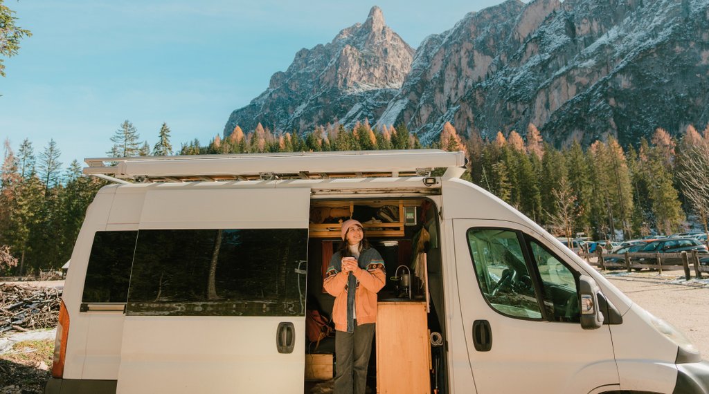 Camping Header: iStock 08