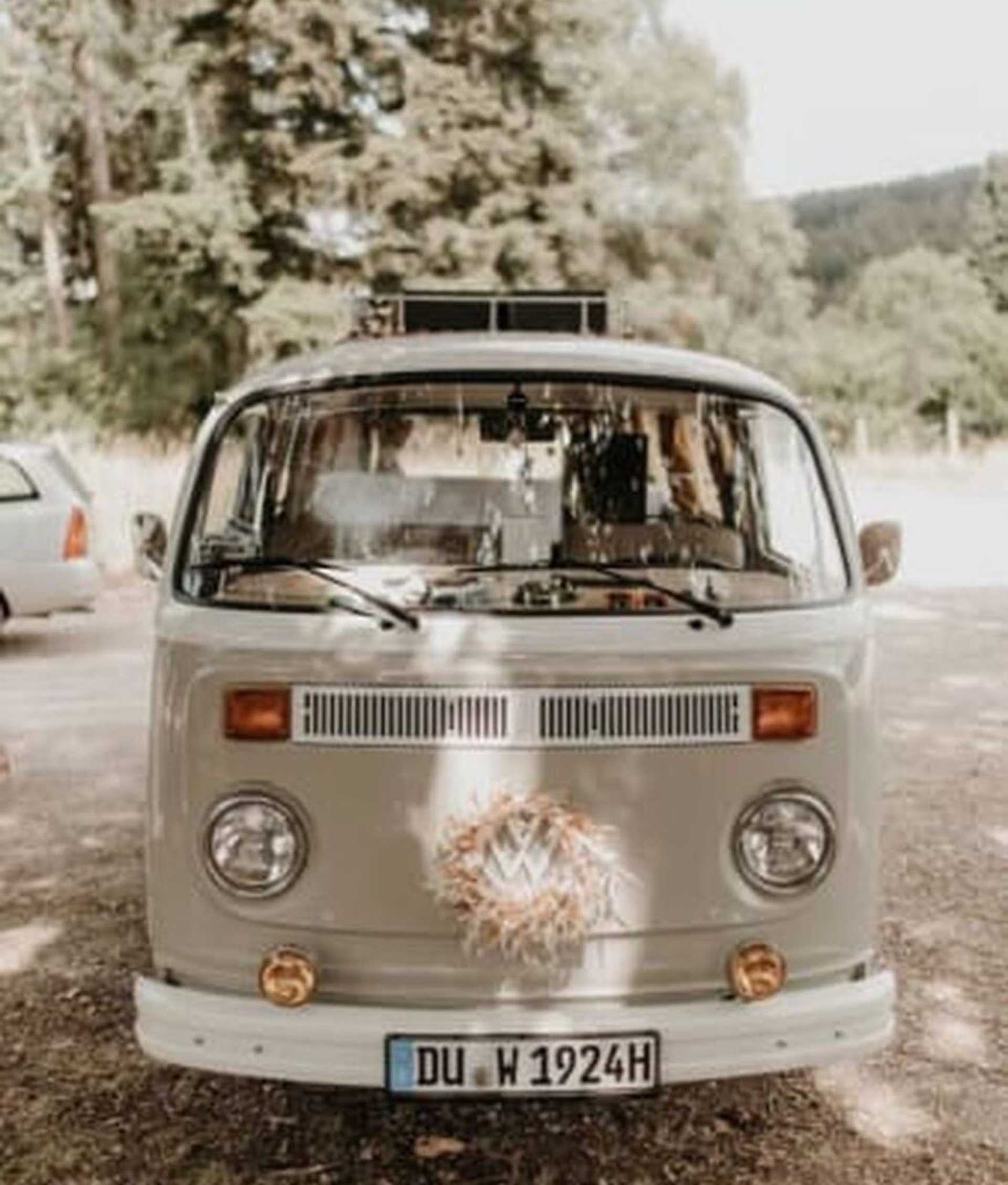 Valentinsgeschenk: Ein romantischer Ausflug im Oldtimer-Wohnmobil