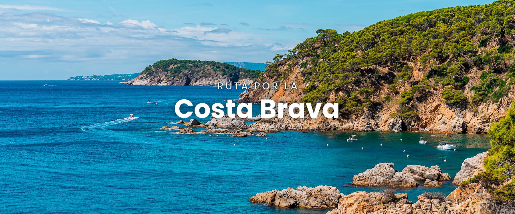 Autocaravana frente al mar en la Costa Brava, Girona. Vacaciones y ruta en camper.