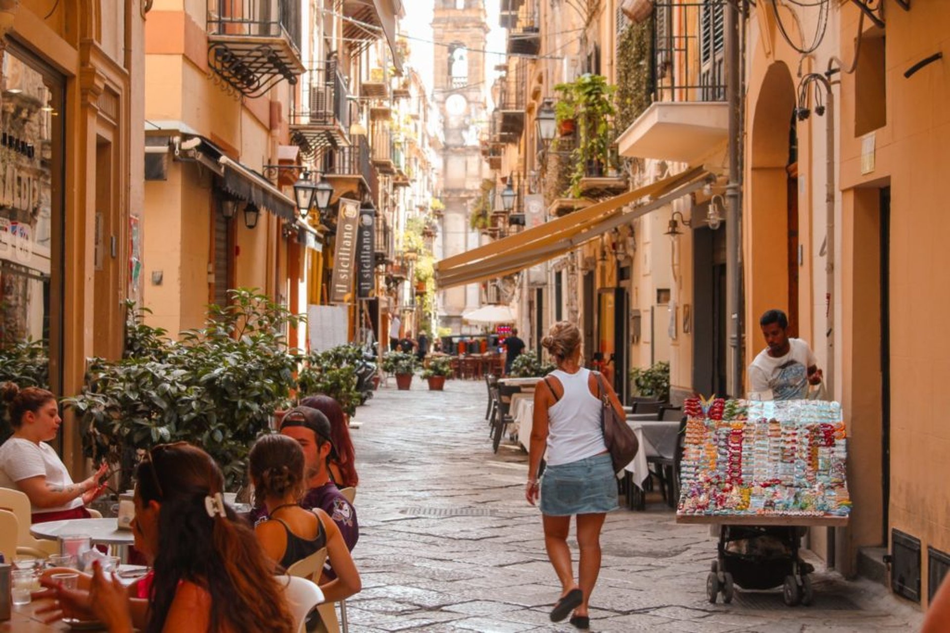 Camping in Italien – vom Trevi-Brunnen bis hin zu malerischen Traumstränden