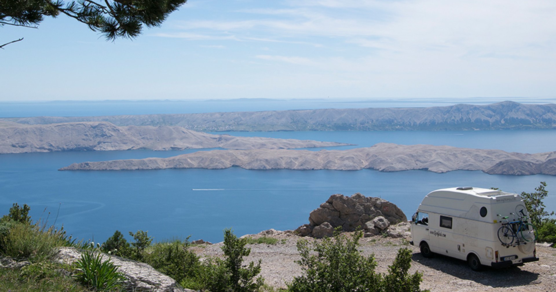 Camping Header: 11 Foto-Tipps, um deinen Camper richtig in Szene zu setzen