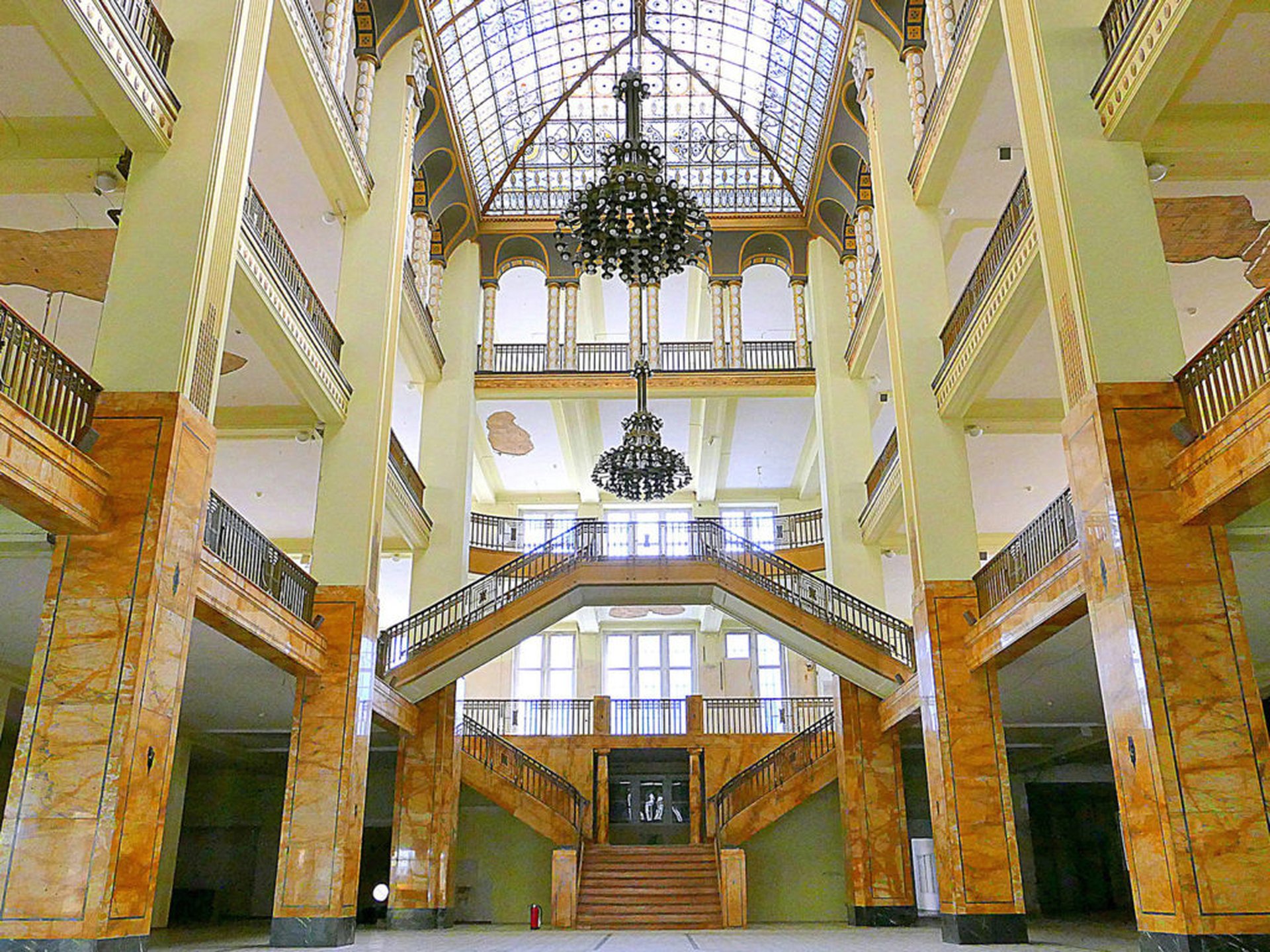 Drehorte in Europa Grand Budapest Hotel Kaufhaus
