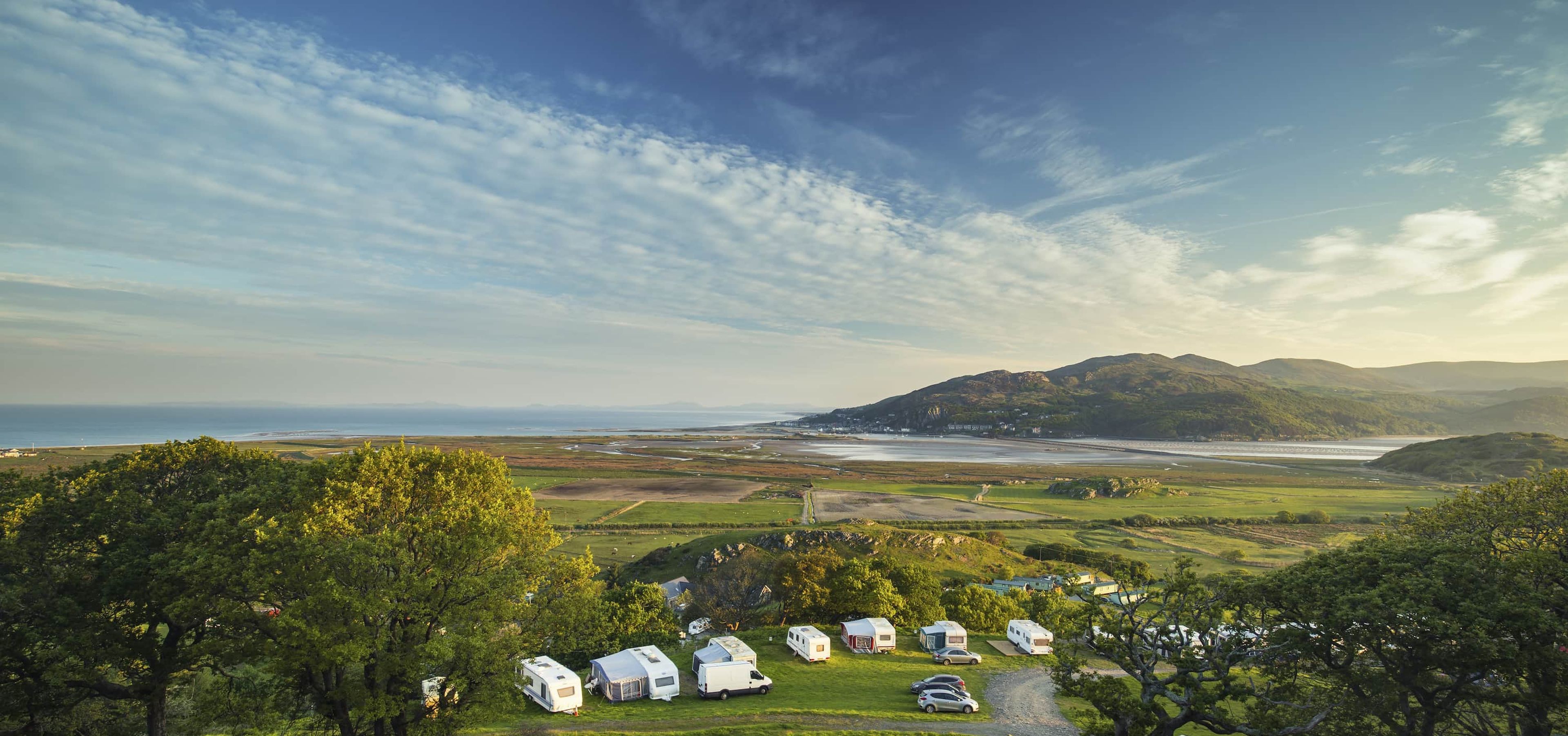 Campervan Hire & Motorhome Hire UK | Camplify