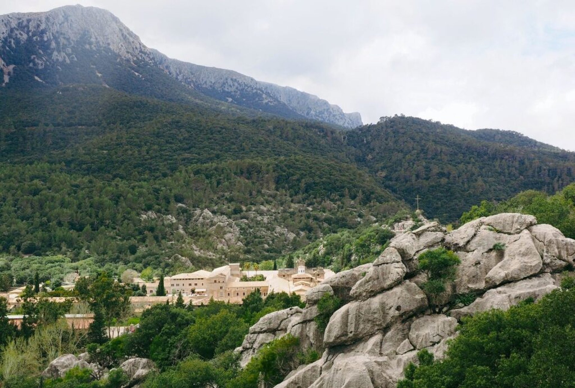 Kamperen op Mallorca: Campings, tips en unieke stranden op het eiland