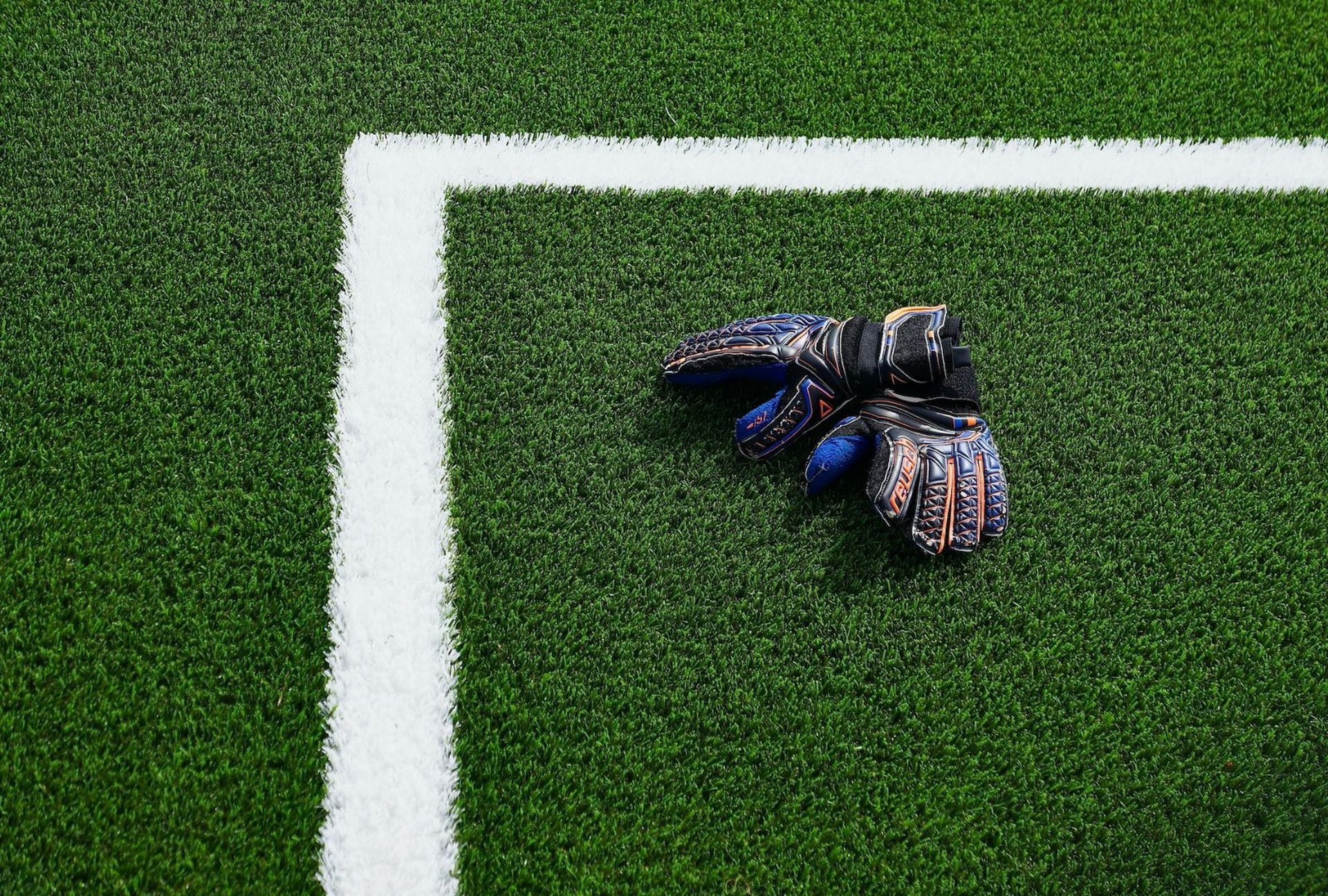 Handschuhe Torhüter Fußballplatz