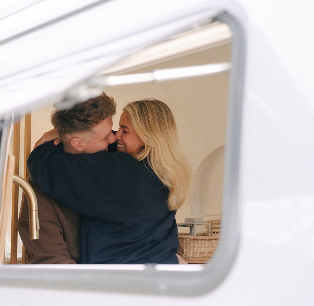 Camping Header: Valentinstag im Camper- die wirklich besondere Überraschung