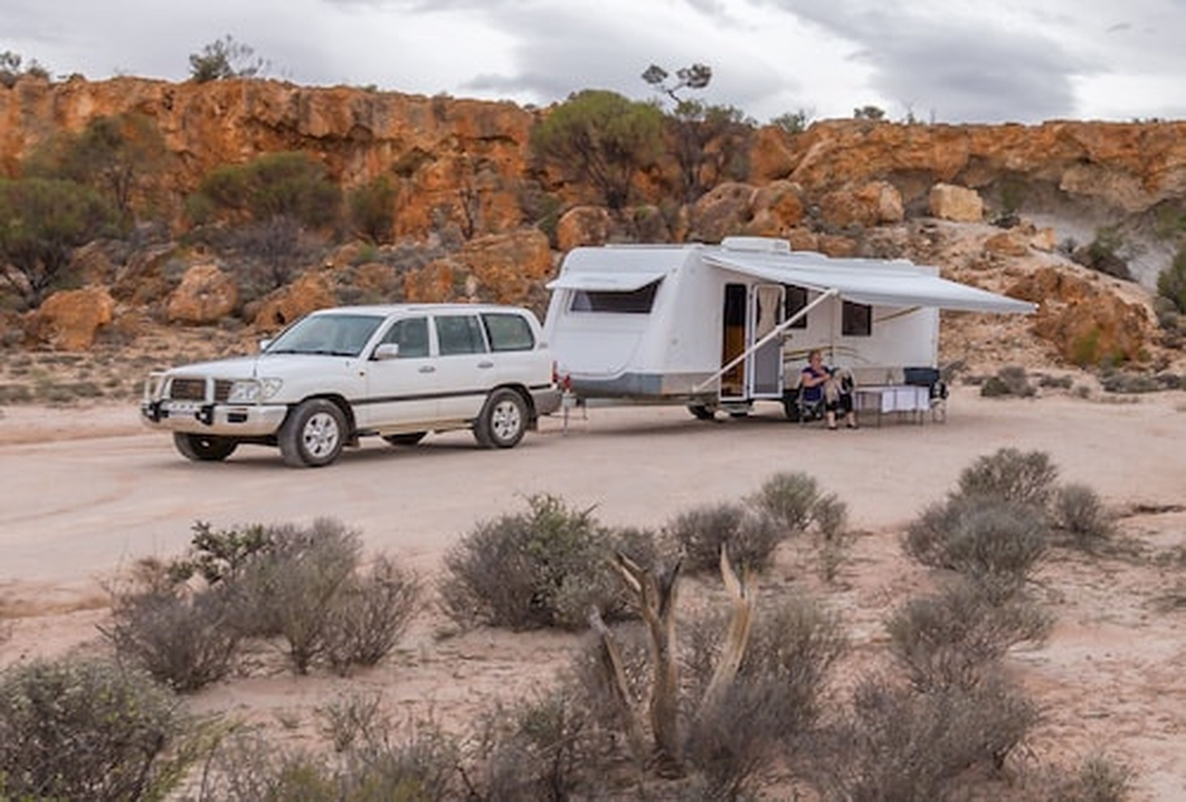 Caravans & camper trailers