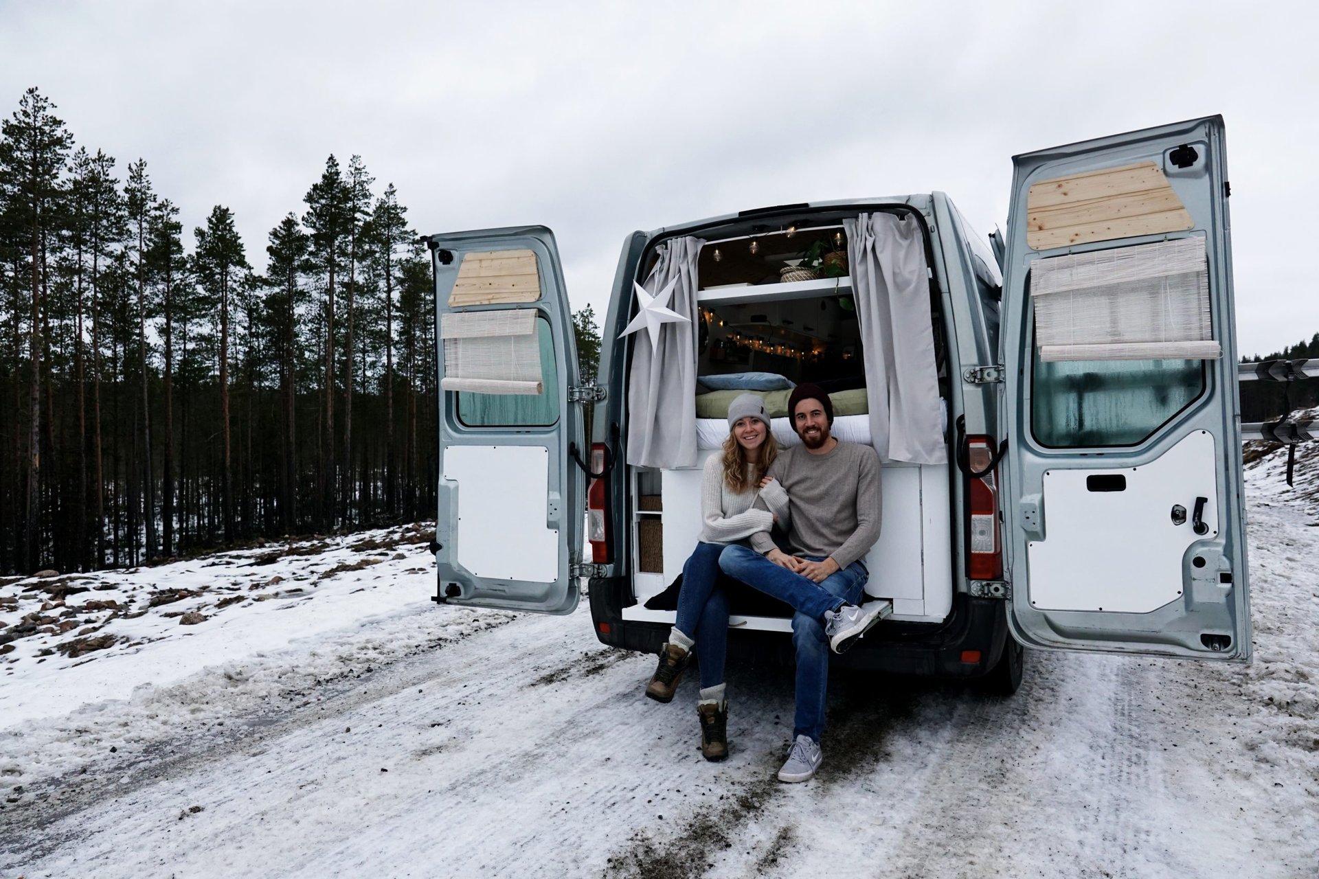 vanlife koppel zweden winter