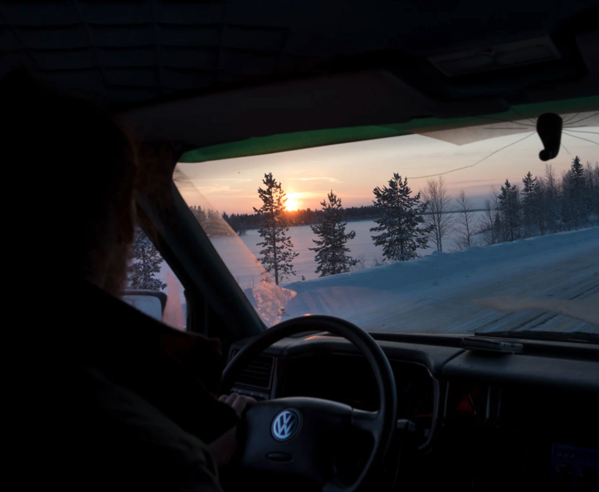 Sonnenuntergang Schnee Schneelandschaft Wintercamping Camperurlaub