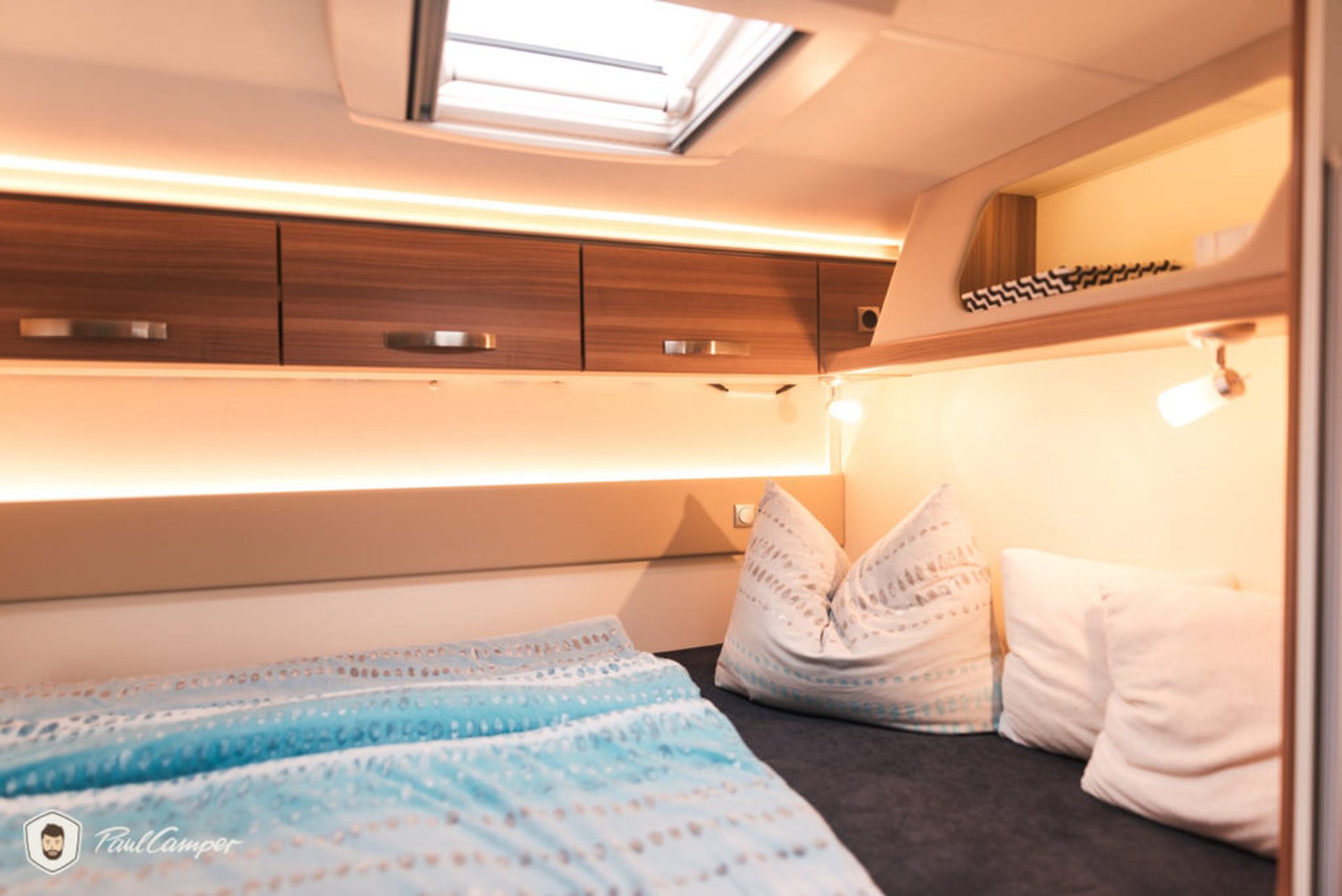Wohnmobil Bett PaulCamper Vermieter
