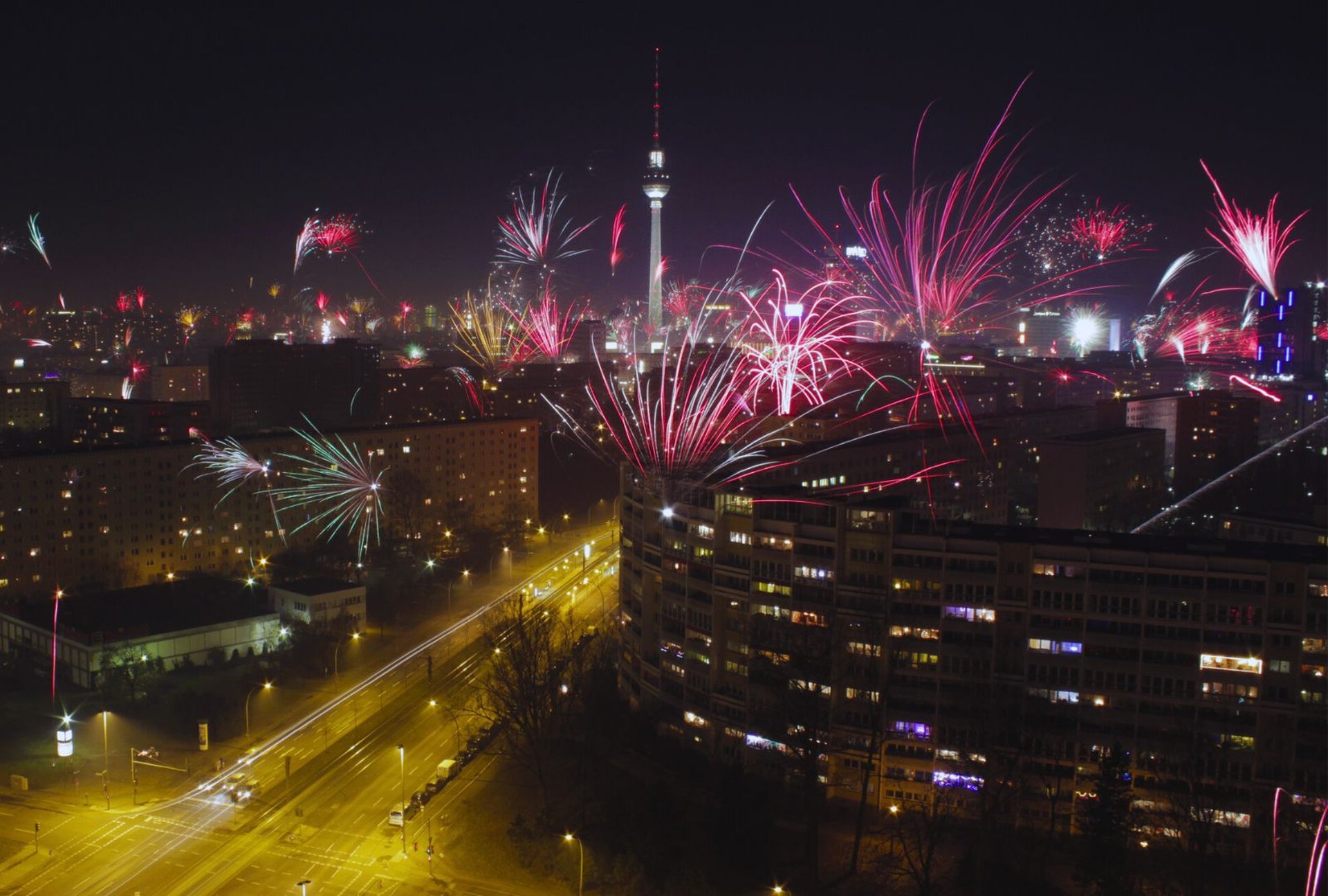 Feuerwerk Alexanderplatz Fernsehturm Jahreswechsel