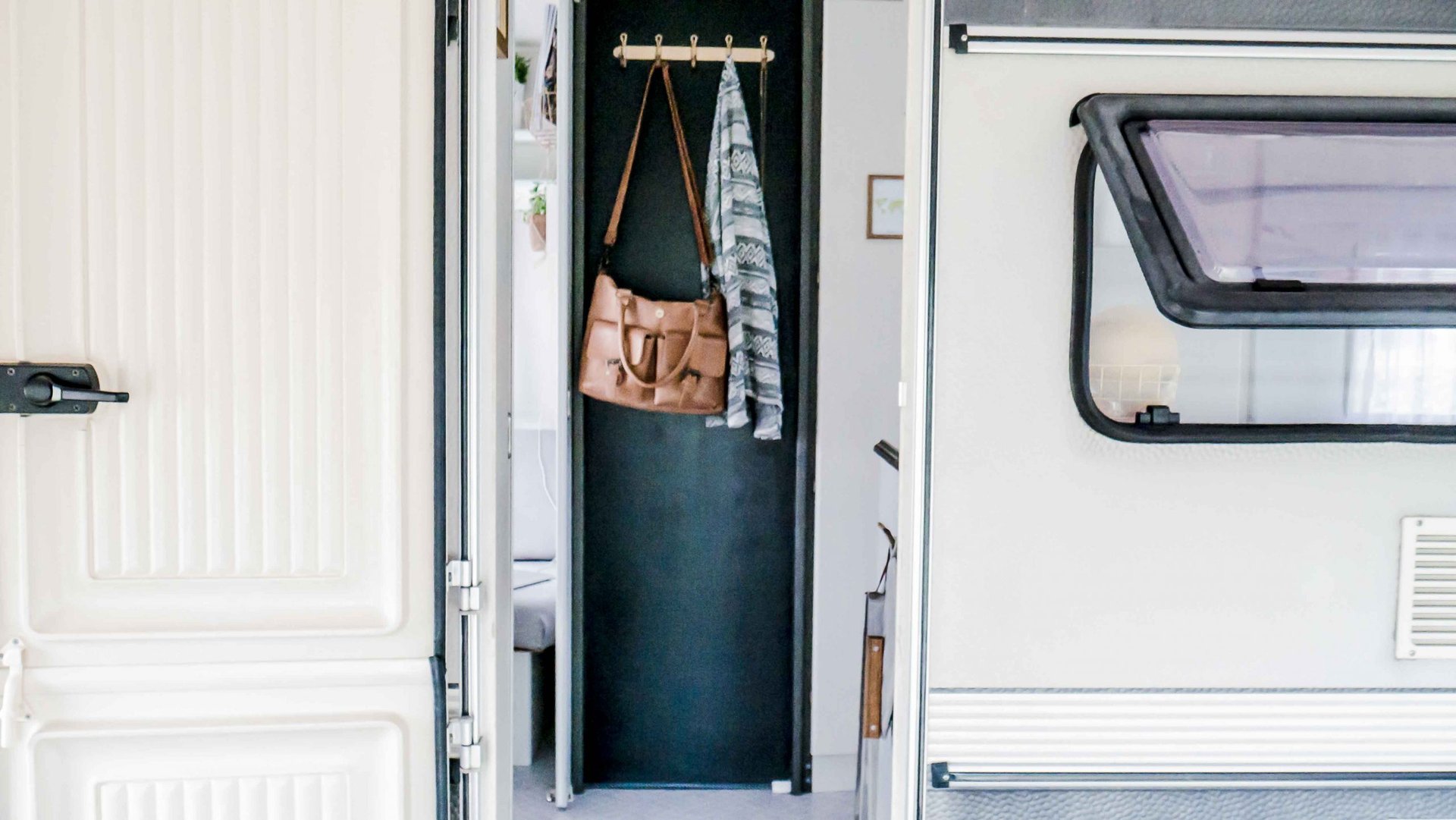 Wohnwagen-Renovierung & Camping-Tipps: Charlotte von Caravanity verrät ihre Geheimnisse!