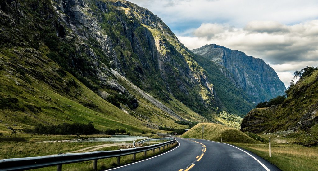 14 Tage Camping in Norwegen: Fjordlandschaft, Wohnmobil & Natur pur!