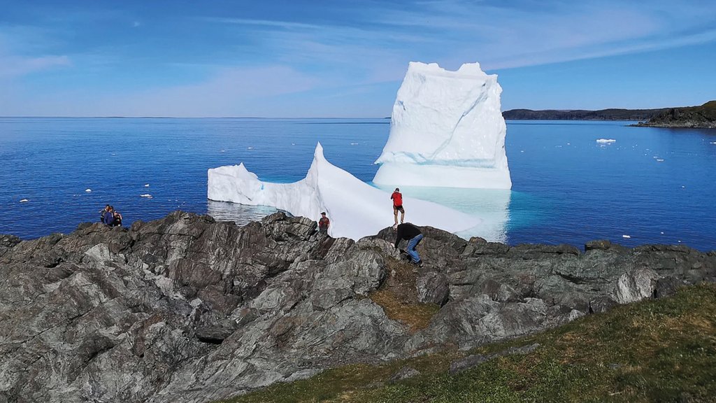Wohnmobil-Abenteuer in Kanadas Wildnis:  Atemberaubende Natur und erholsame Reise.
