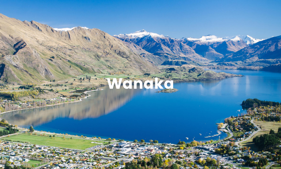 Campervan overlooking Lake Wānaka, perfect for a South Island roadie.