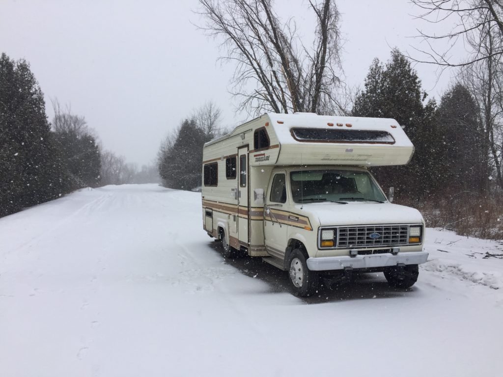 Camping Header: Arbeiten auf Reisen