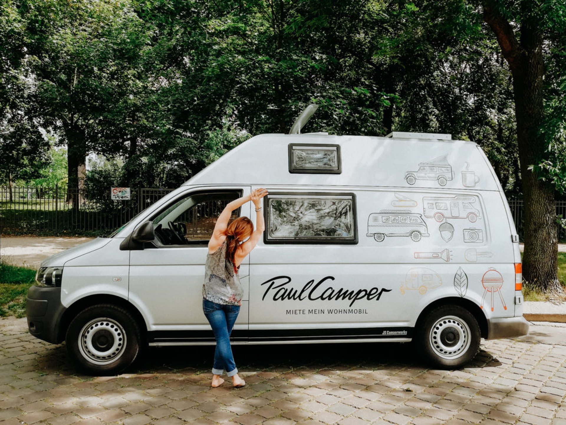 Yoga Berg mit Seitneigung - Miete einen Camper bei PaulCamper