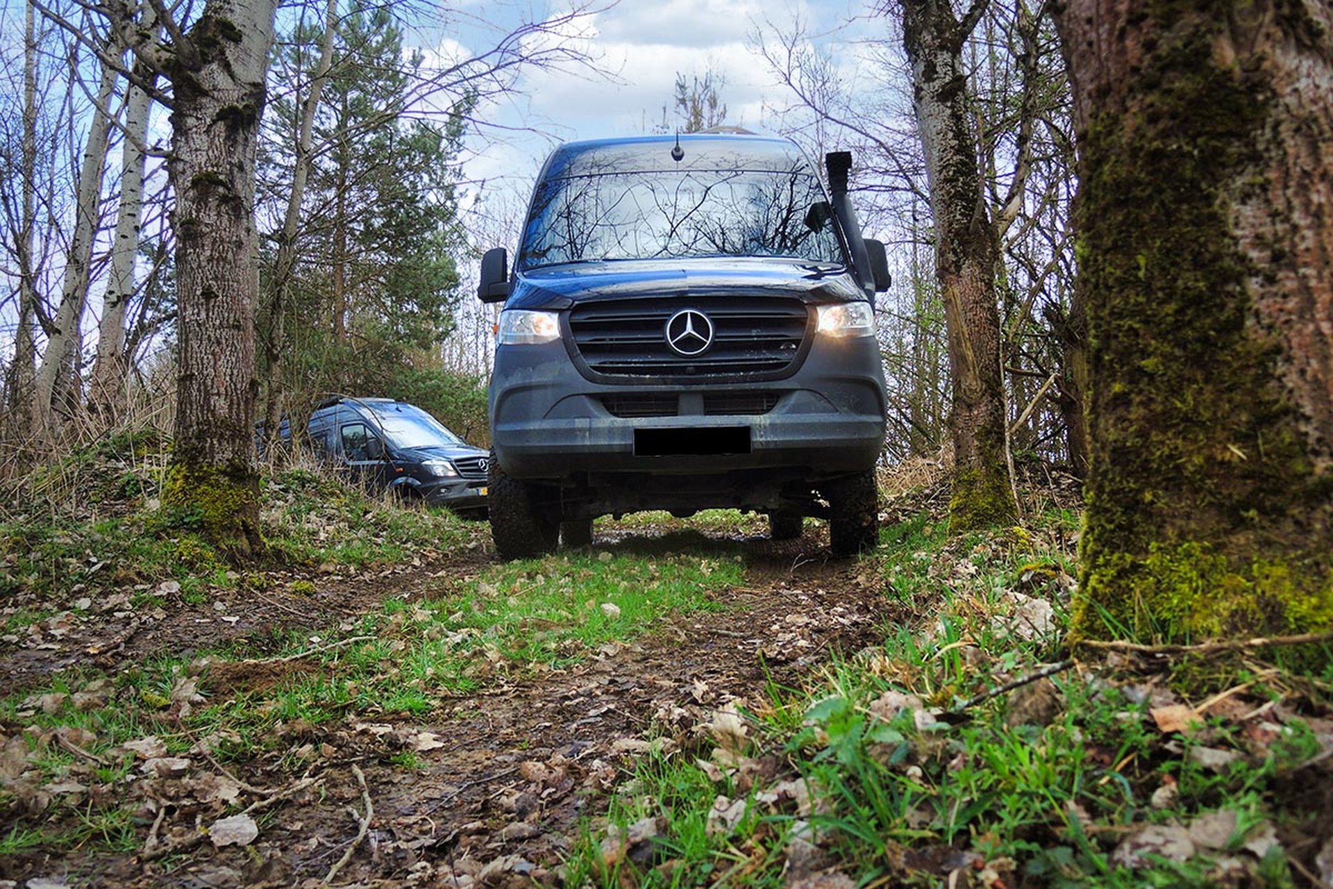 Avontuurlijk offroad kamperen: ontdek ruige terreinen met een 4×4-camper