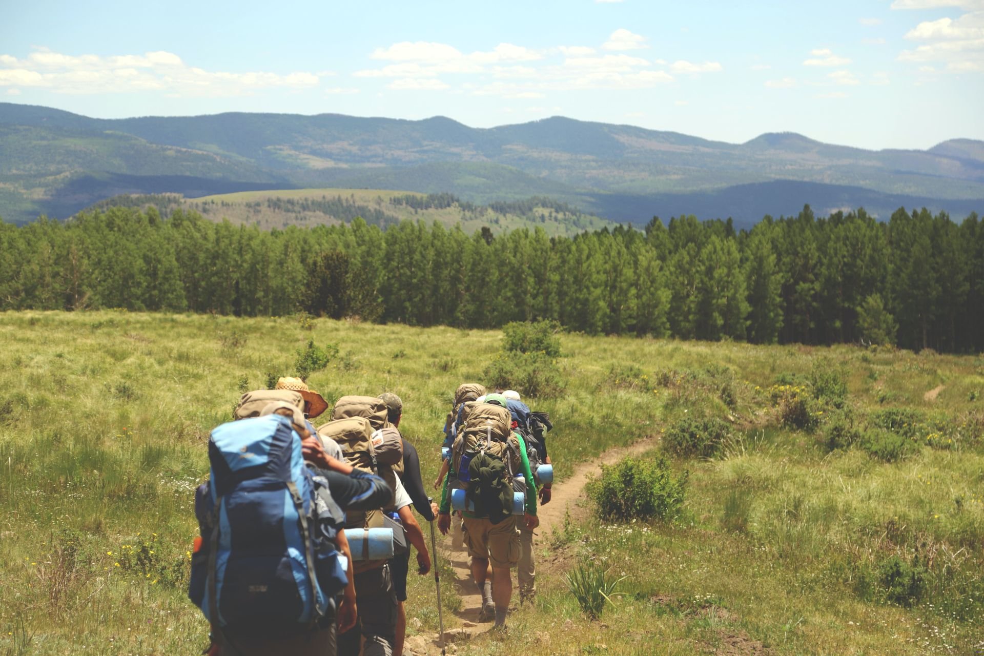 Ultimative Packliste Wandern mit Wohnmobil: Spaß mit Kindern garantiert