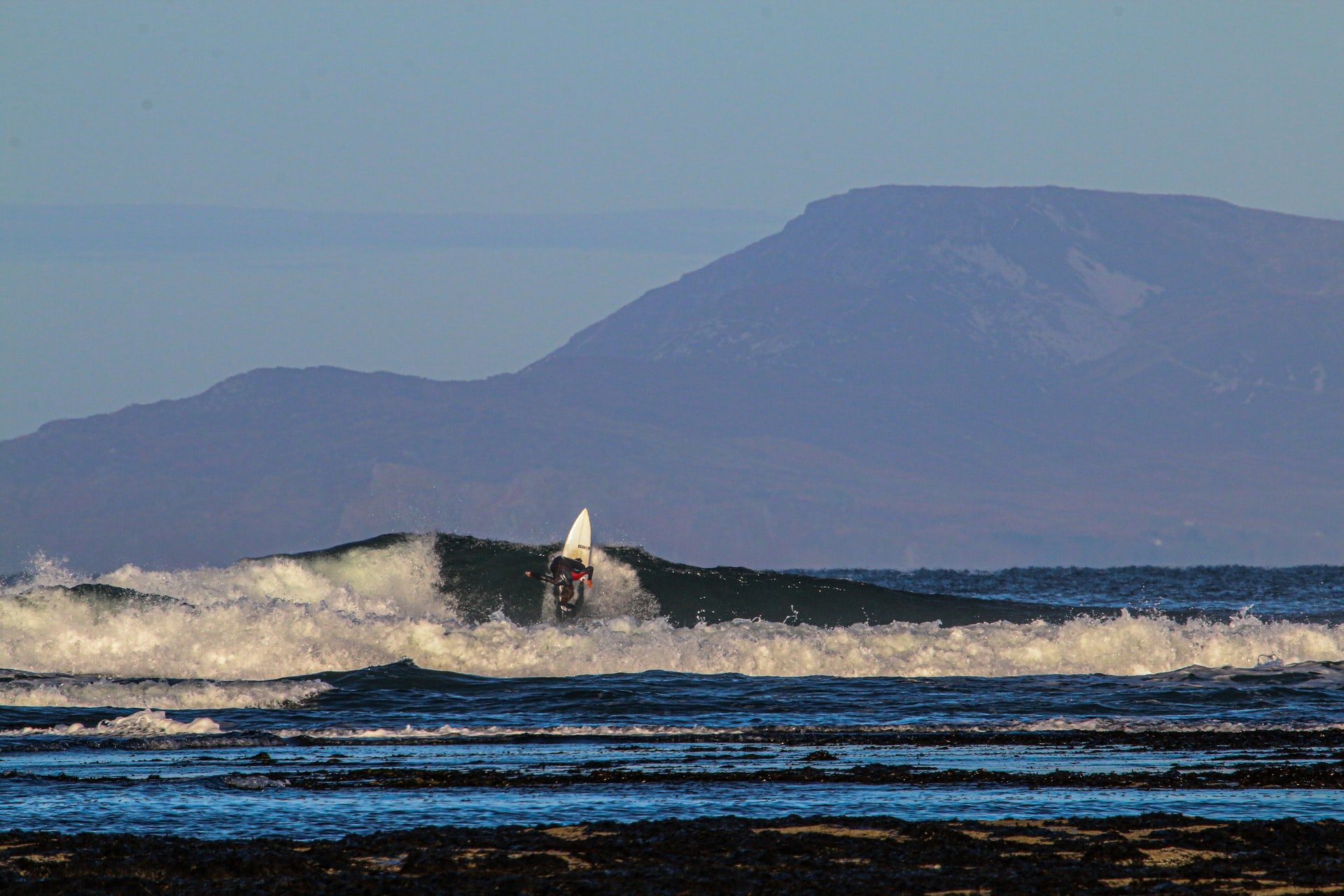 Irland Surfen Welle Berge Meer Wellenreiten