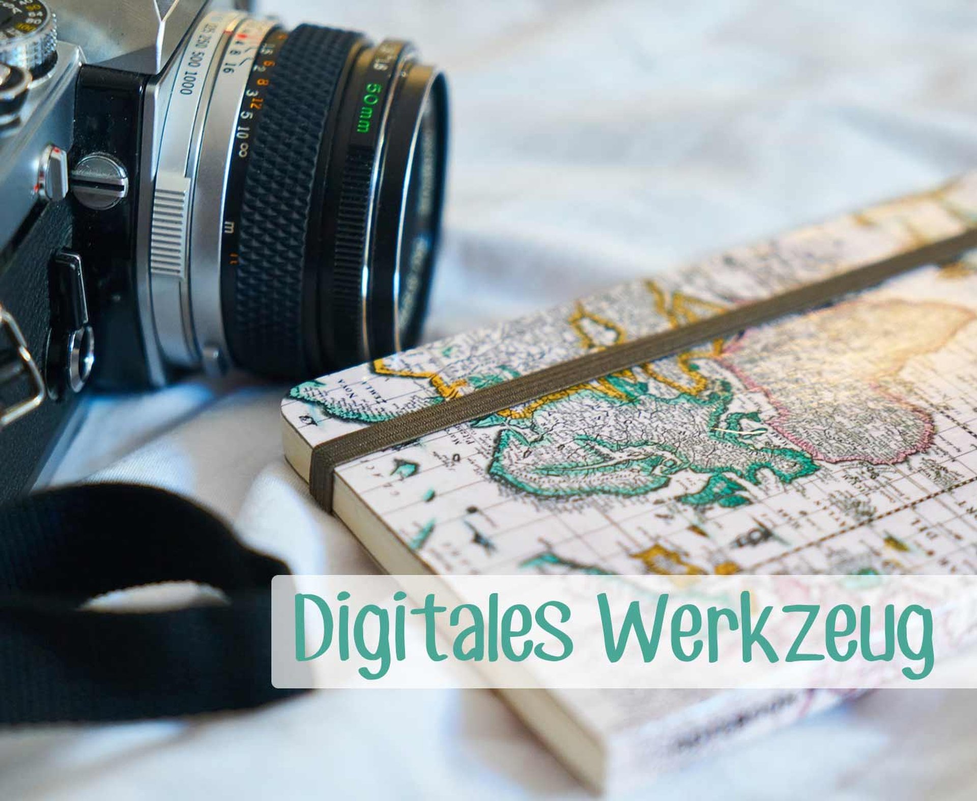 kamera und notizbuch paulcamper digitale nomaden