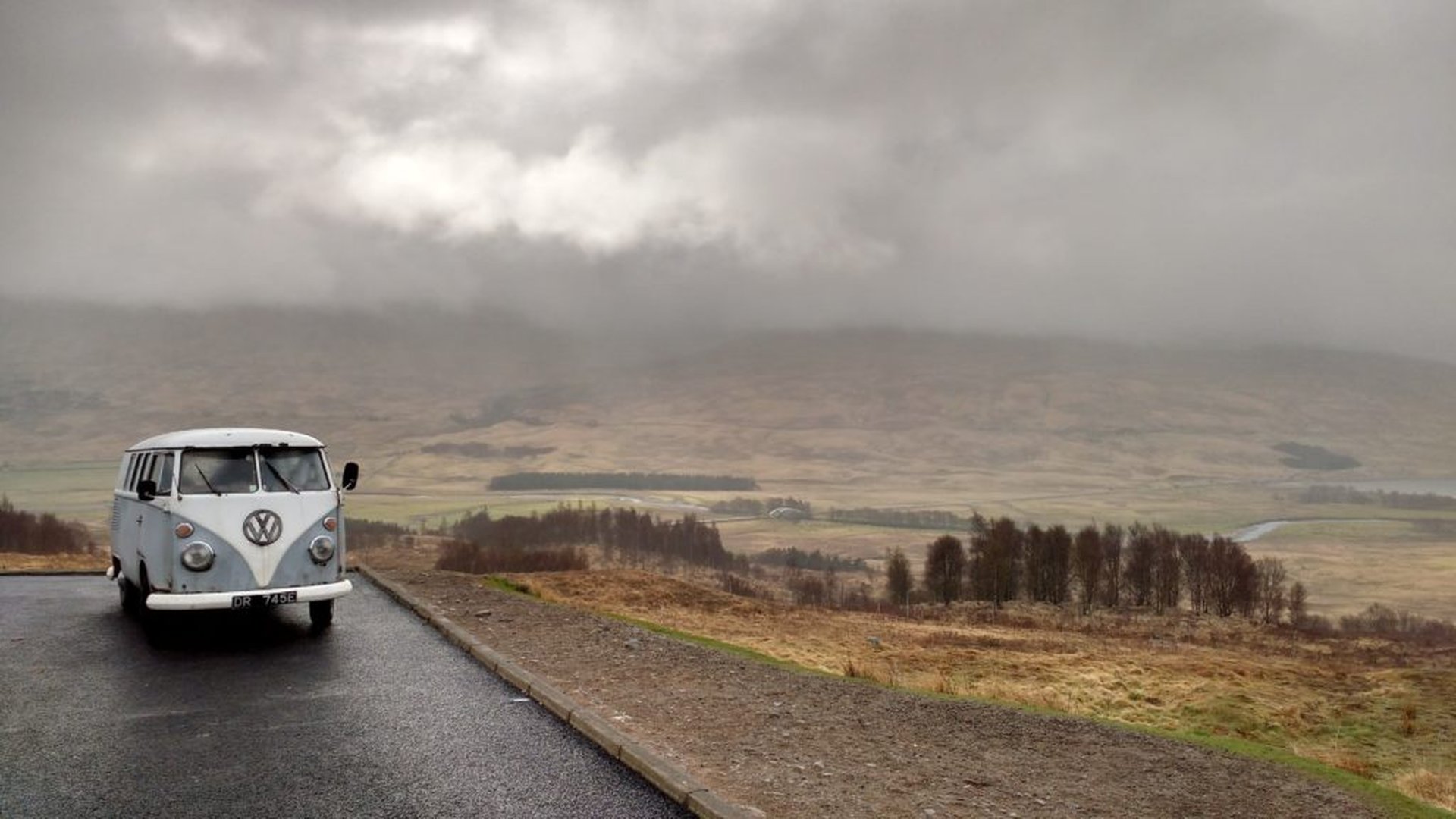 Onderweg in een camper met onweer - florian schreiber 488381 unsplash 1024x576