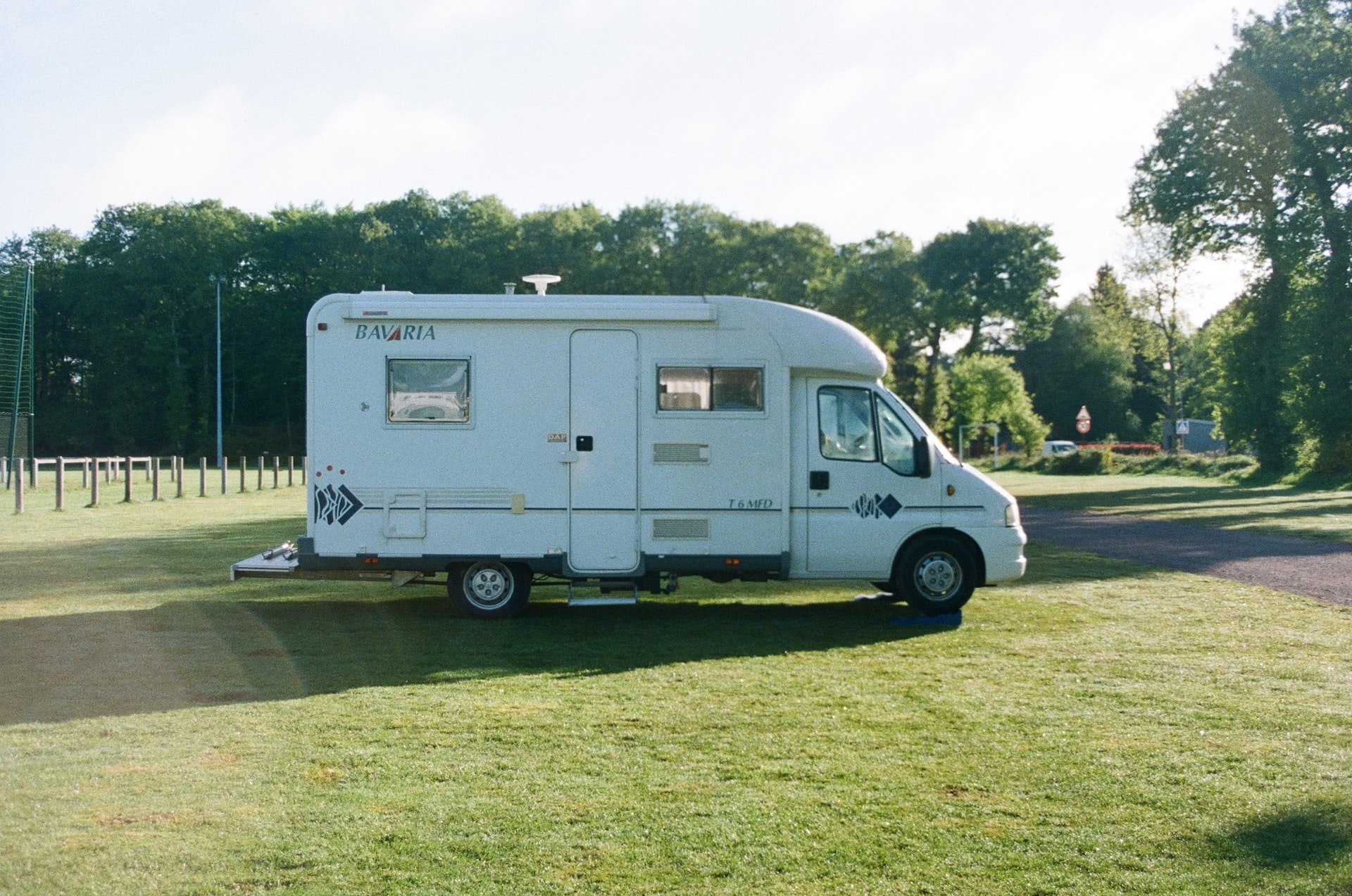 Teilintegriertes Wohnmobil mieten PaulCamper