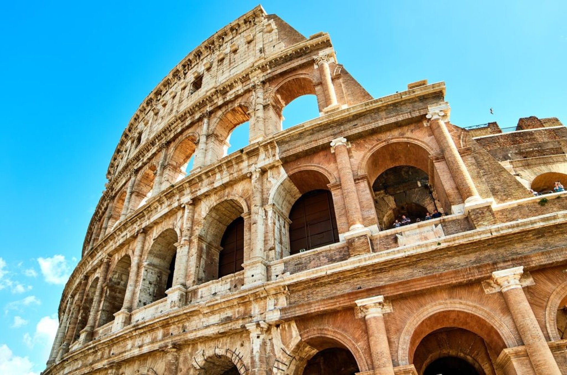 Camping in Italien – vom Trevi-Brunnen bis hin zu malerischen Traumstränden