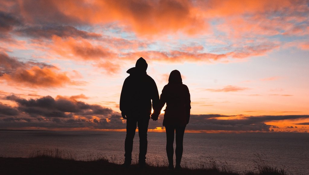 Camping Header: Urlaub zum Valentinstag im Wohnmobil