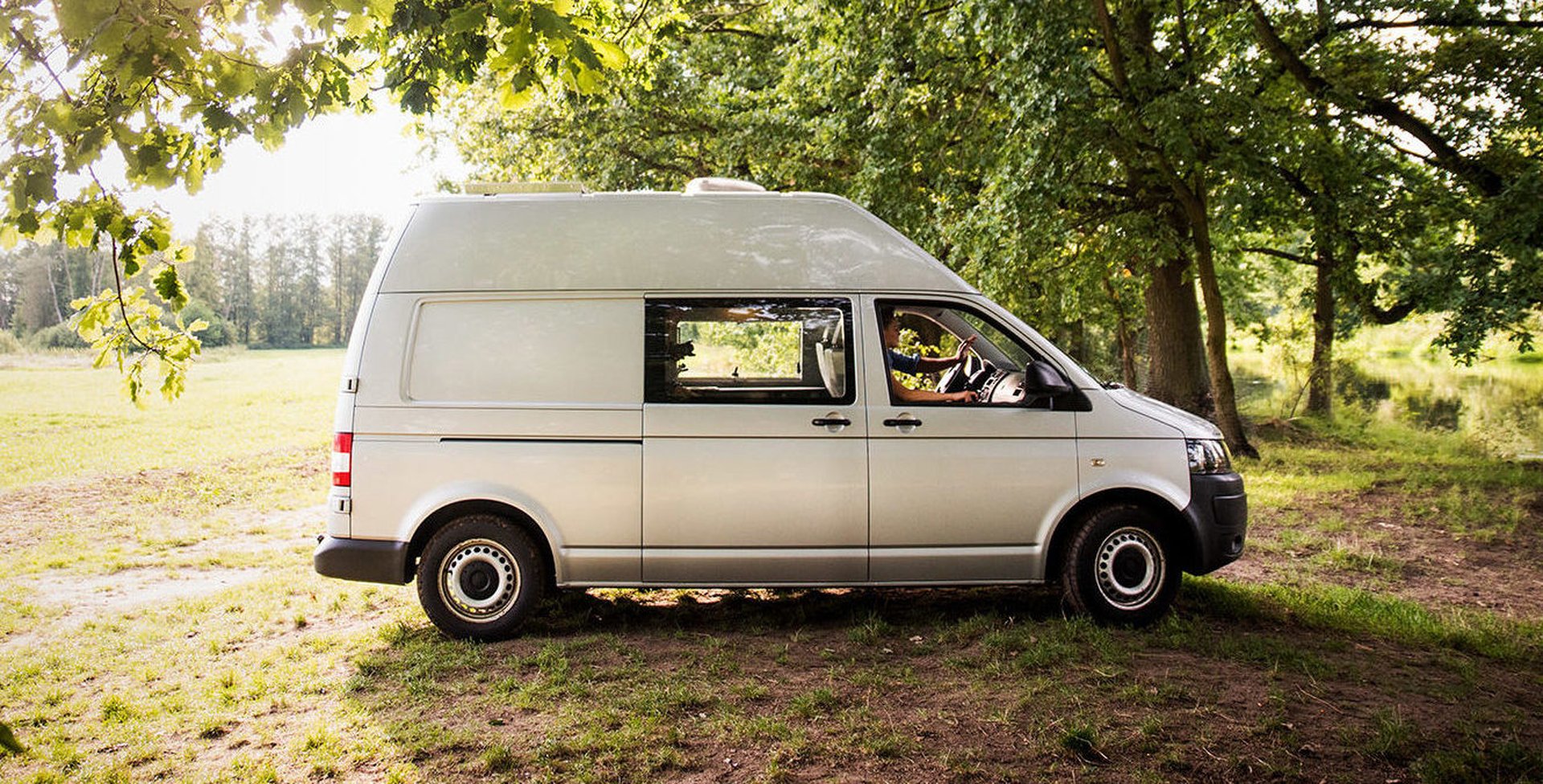 VanPaul im Einsatz: Dein Campingabenteuer beginnt!  Wohnmobil auf Reisen.