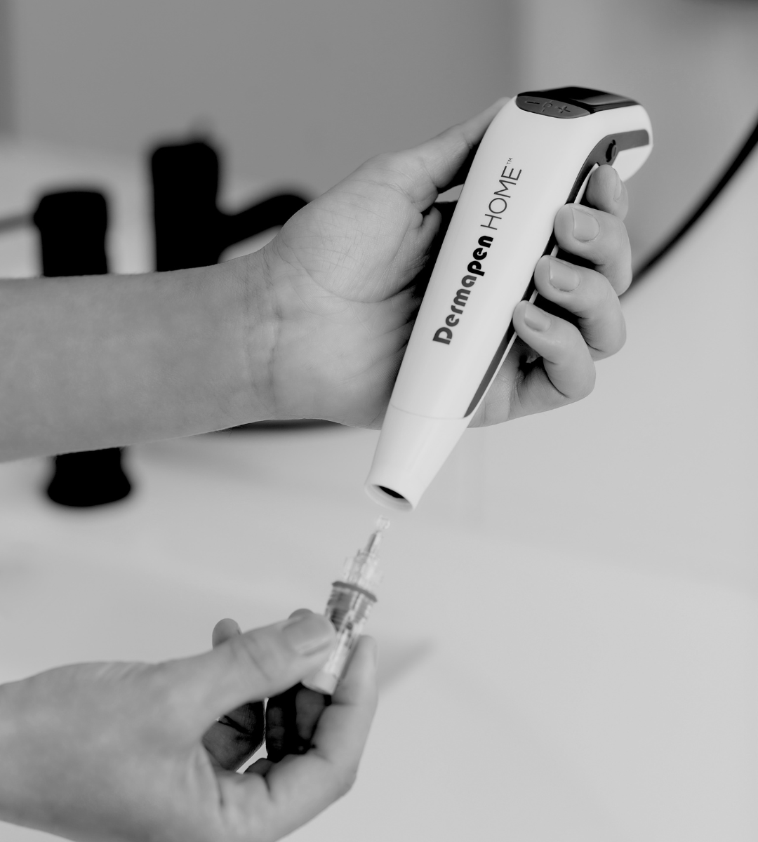 Dermapen Home_black white