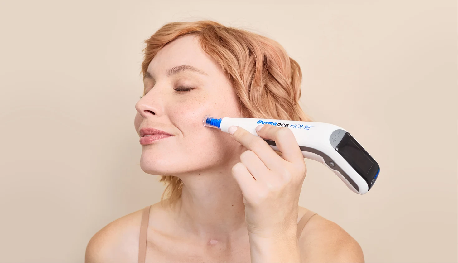 model using Dermapen HOME on skin