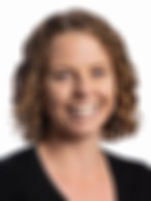 Corporate headshot of Naomi McGregor Findex advisor