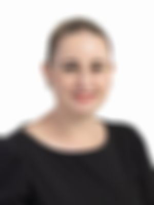 Corporate headshot of Joanne Mizzi Findex advisor