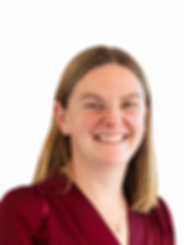 Corporate headshot of Rachel Fraser Findex advisor