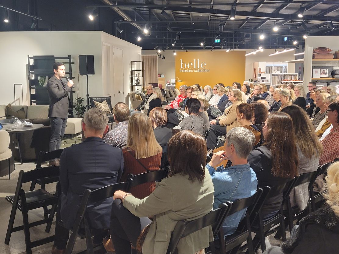 Dan Moir from James Dunlop speaks to customers at our McKenzie & Willis Hamilton Showroom