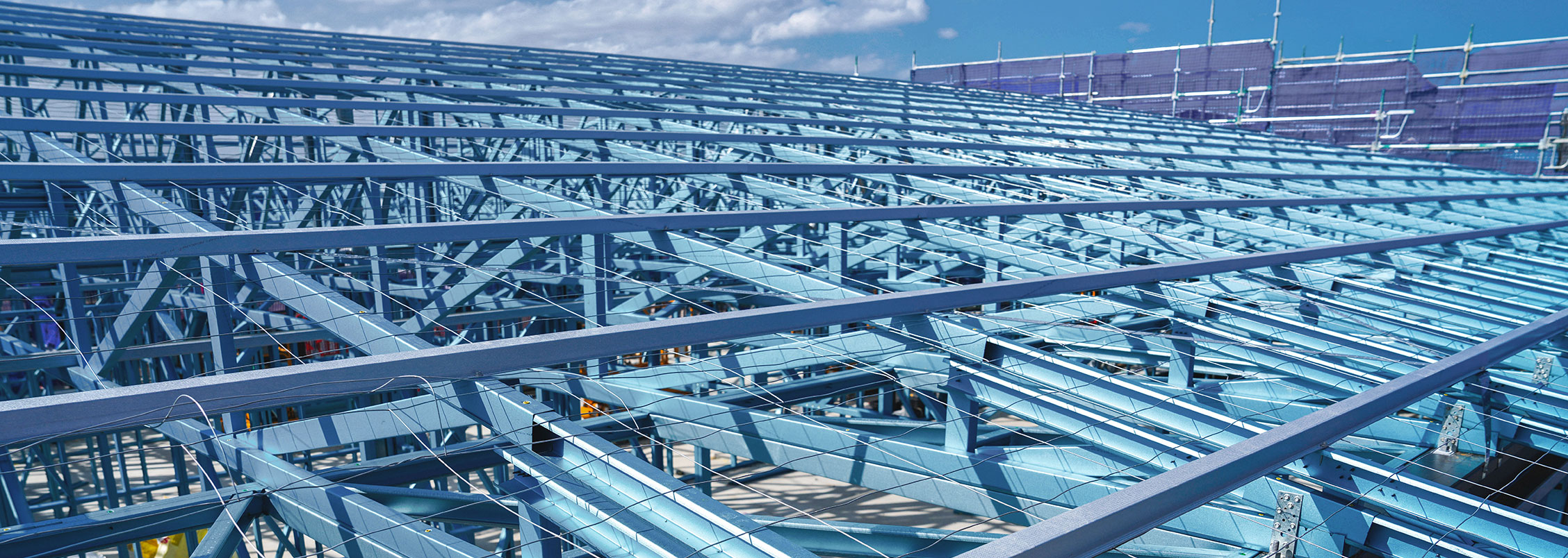 Over 200 tonnes of light  gauge steel framing made  from TRUECORE® steel with a BMT of 0.95mm was used on  the Collingwood Park State Secondary College.