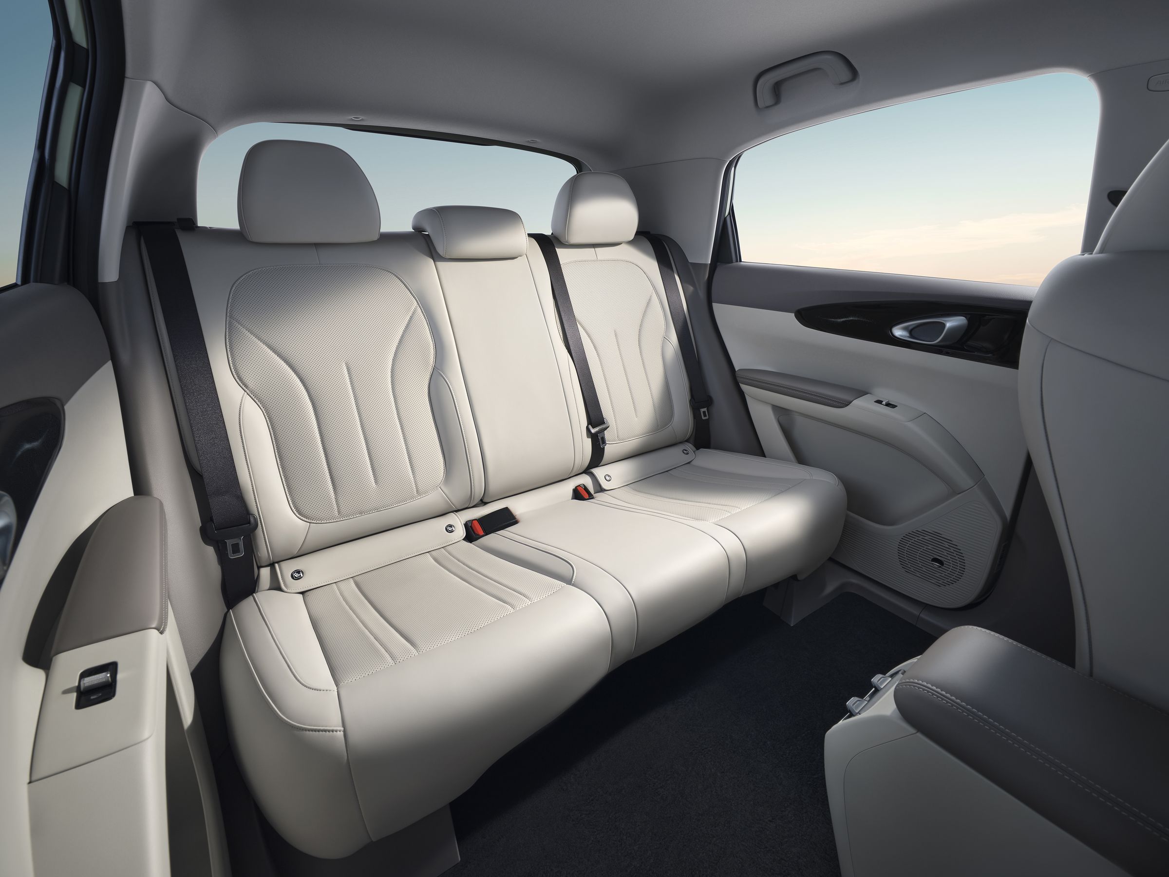 Geely EX2 - Surprising rear legroom
