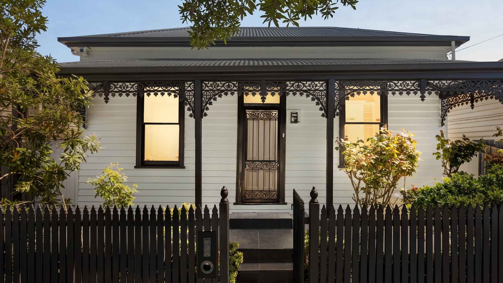 https://a-ap.storyblok.com/f/3000981/1920x1080/da407aa204/exterior-colour-scheme-3-1.jpg