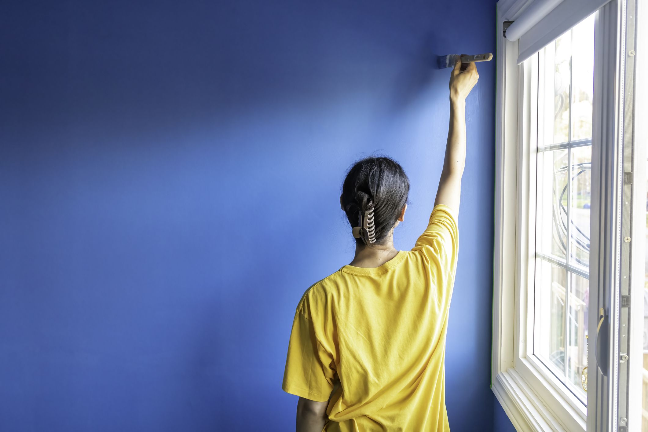How to Paint a Wall: A Simple Guide for First Time Painters